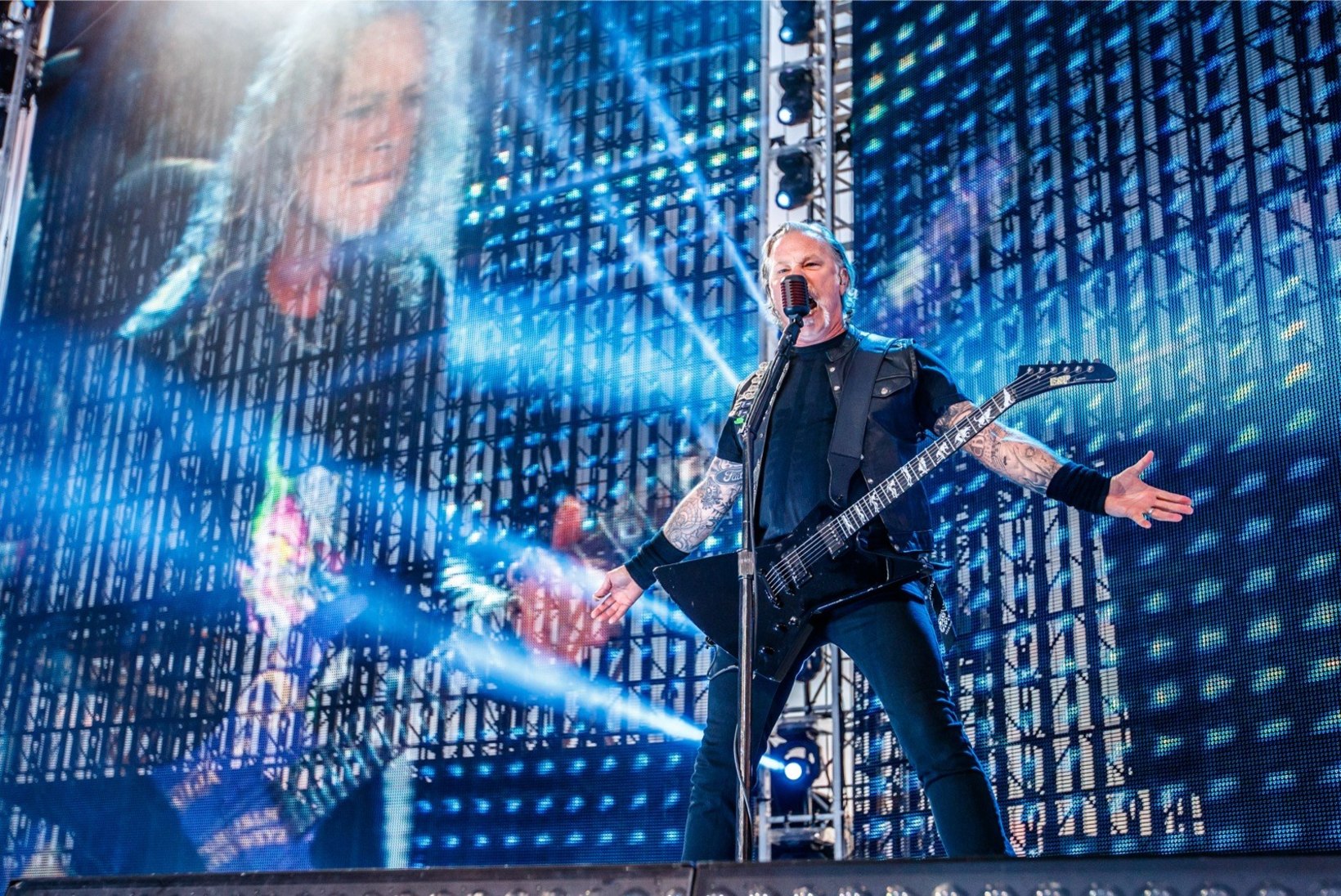 Vaata, kui palju teenis Metallica Tartu kontserdi piletimüügiga
