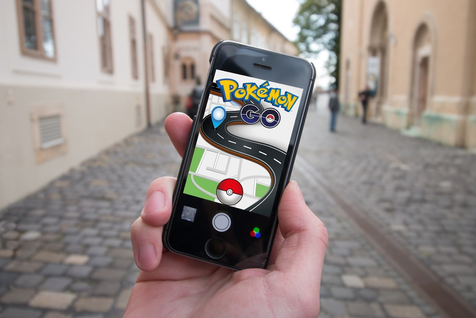 POPP, ENT OHTLIK: autojuht mängis „Pokemon Go'd“ korraga kaheksal mobiiltelefonil