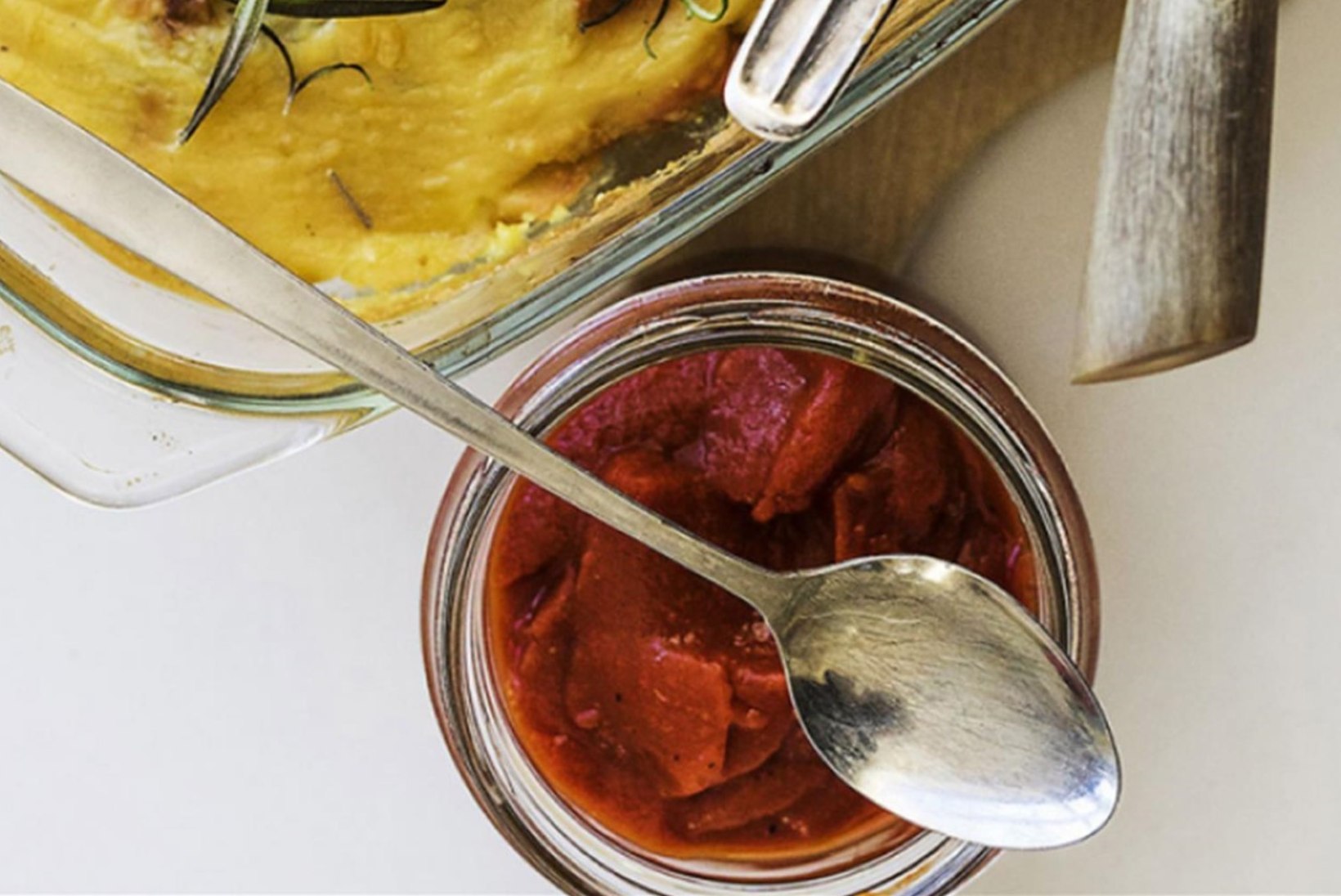 TEE KETŠUP ISE! 7 retsepti, kuidas tomatitest maitsev, tervislik ja soodne kaste valmistada