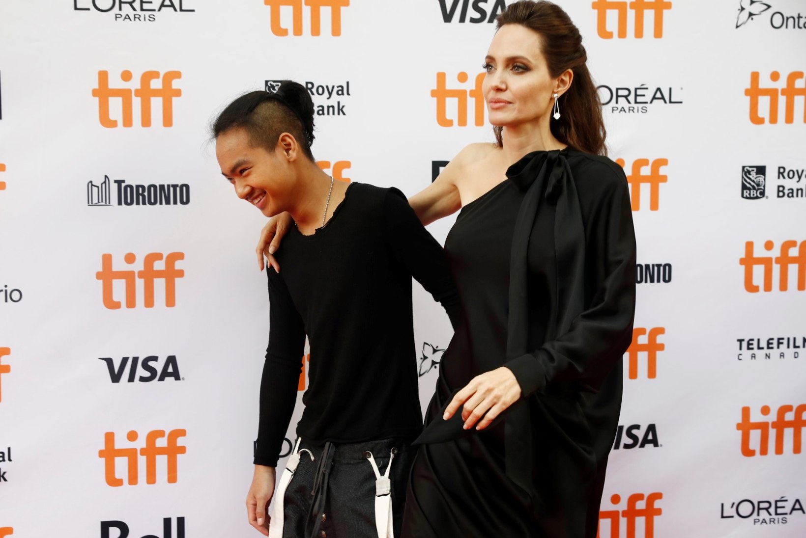 Jolie ja Pitti vanim laps alustas Lõuna-Koreas ülikooliõpinguid