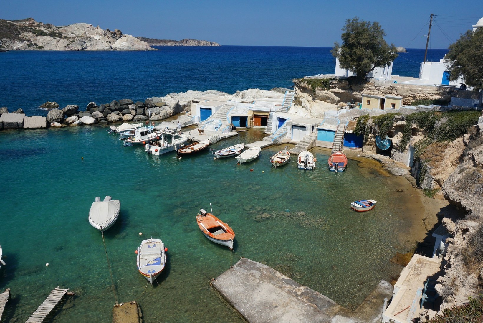 Kreeka kalurid saavad palka prügi püüdmise eest