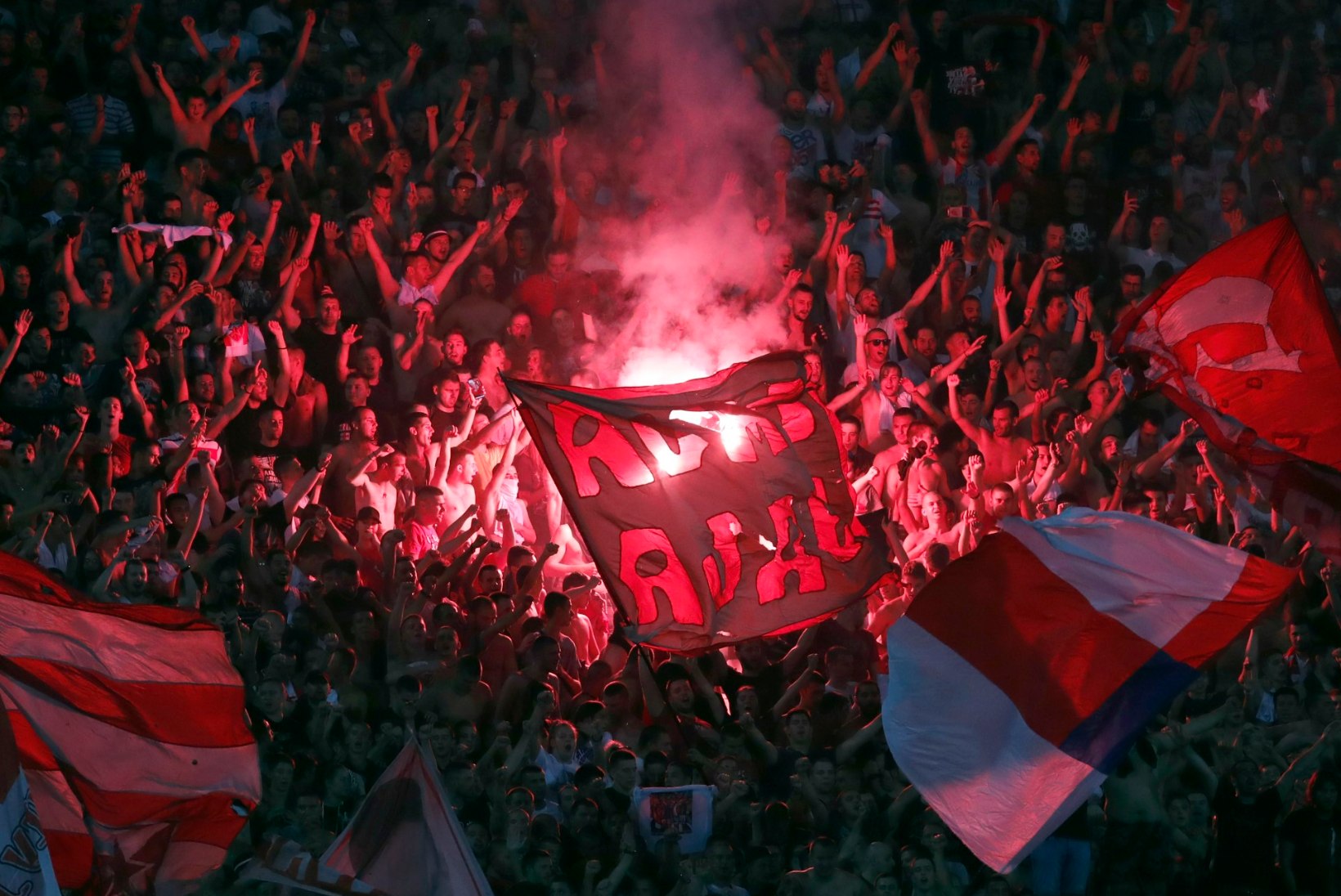 VIDEO | Belgradis algasid võidupidustused, šveitslastele lauldi „Auf Wiedersehen“