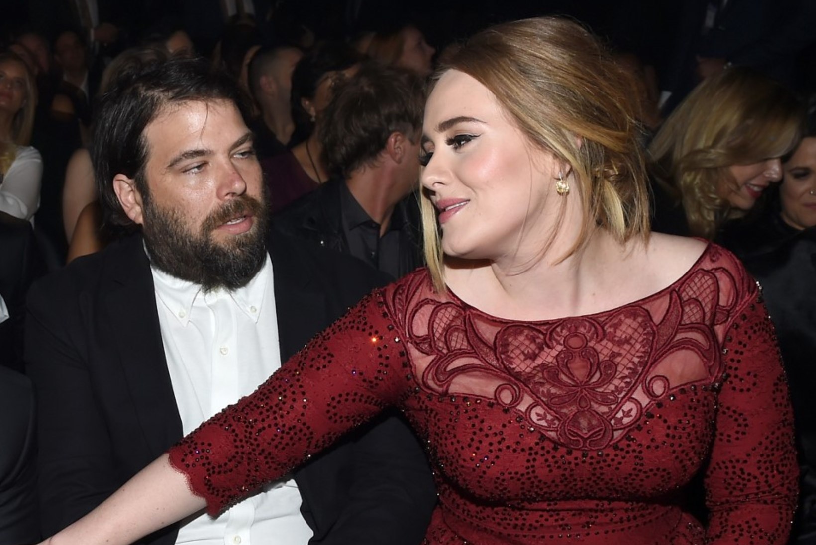 Briti superstaar Adele andis viimaks lahutuse sisse