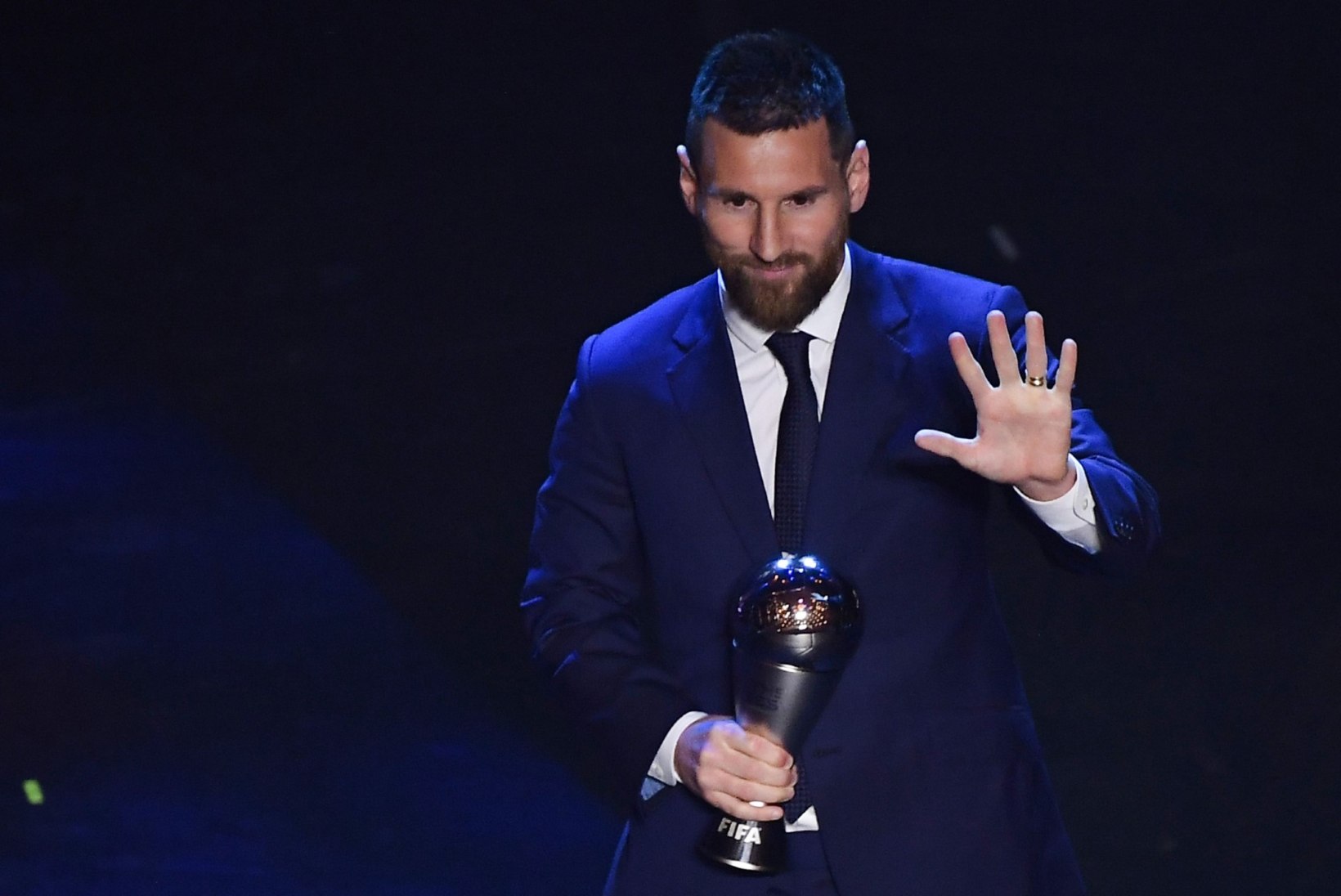 TOHOH! Parimaks jalgpalluriks valitud Messi pälvis auhinna pettusega!?