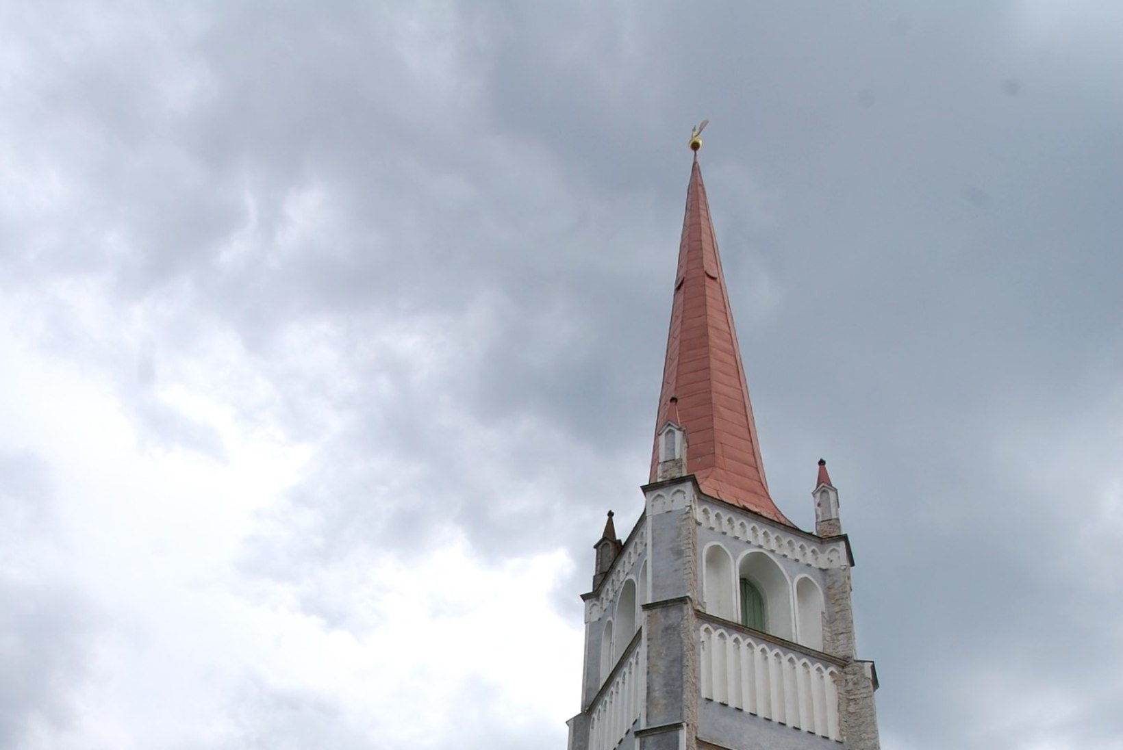 MINE JA IMETLE | Eestimaa kirikud on täis haruldasi aardeid 