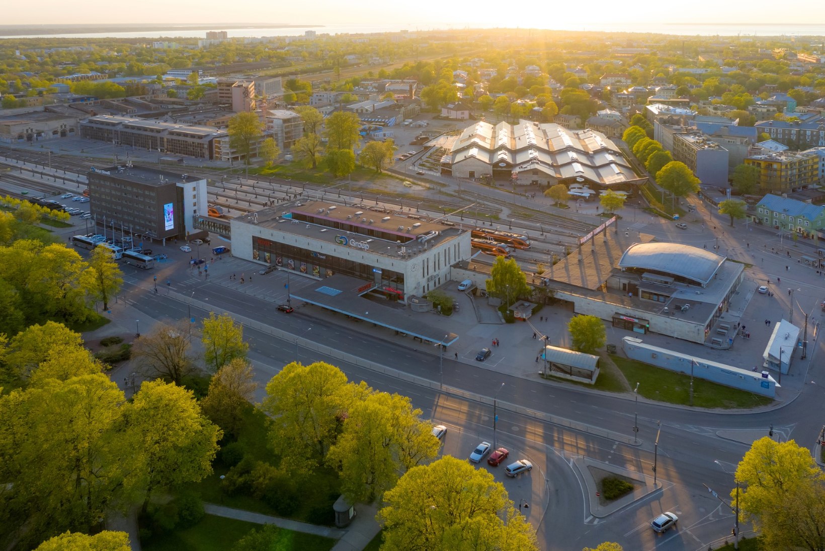 Balti Jaama seminariruum inspireerib hubase sisustuse ja miljonivaatega