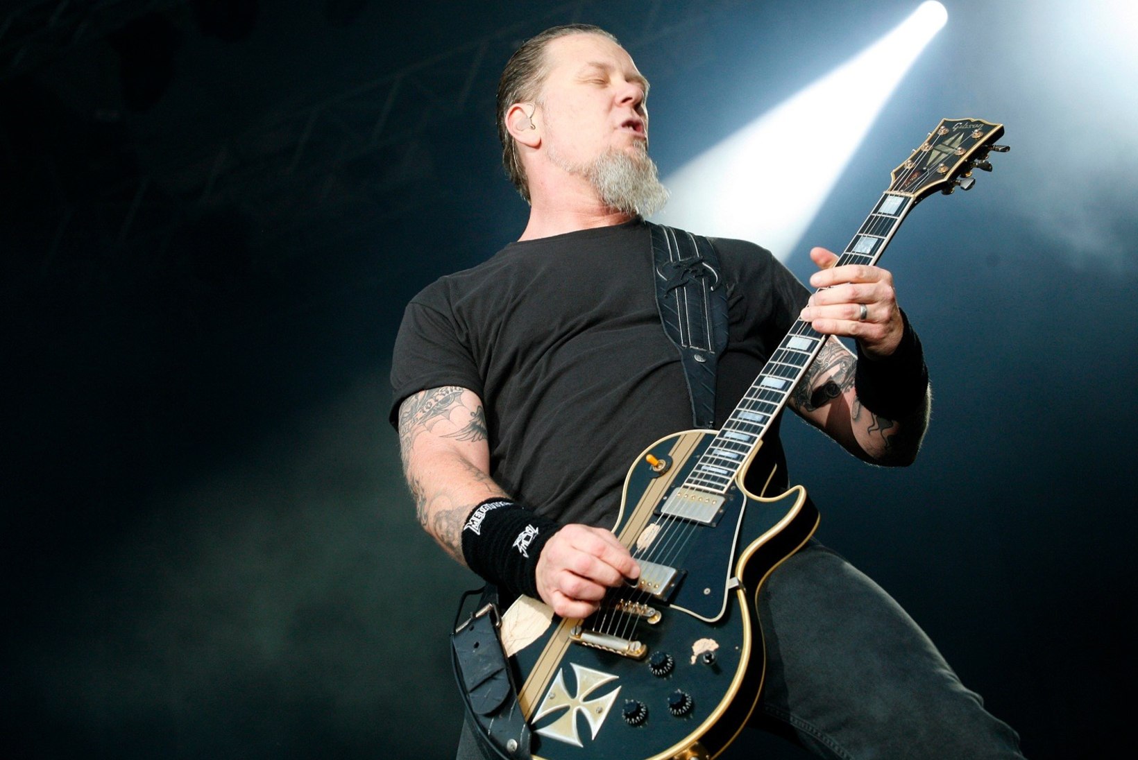 Metallica laulja jälle meelemürkide küüsis, Austraalia turnee jääb ära
