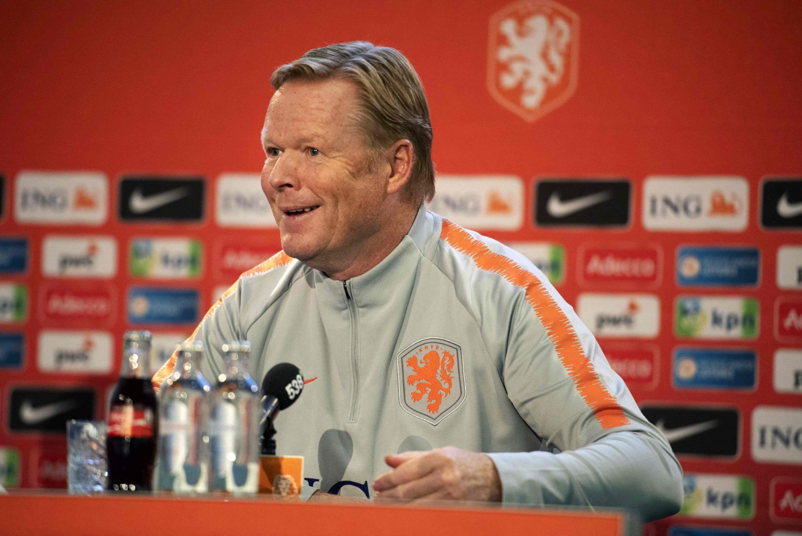 Hollandi jalgpallikoondise peatreener valikmängude eel: Saksamaa matš pole eriti oluline, küll aga kohtumine Eestiga