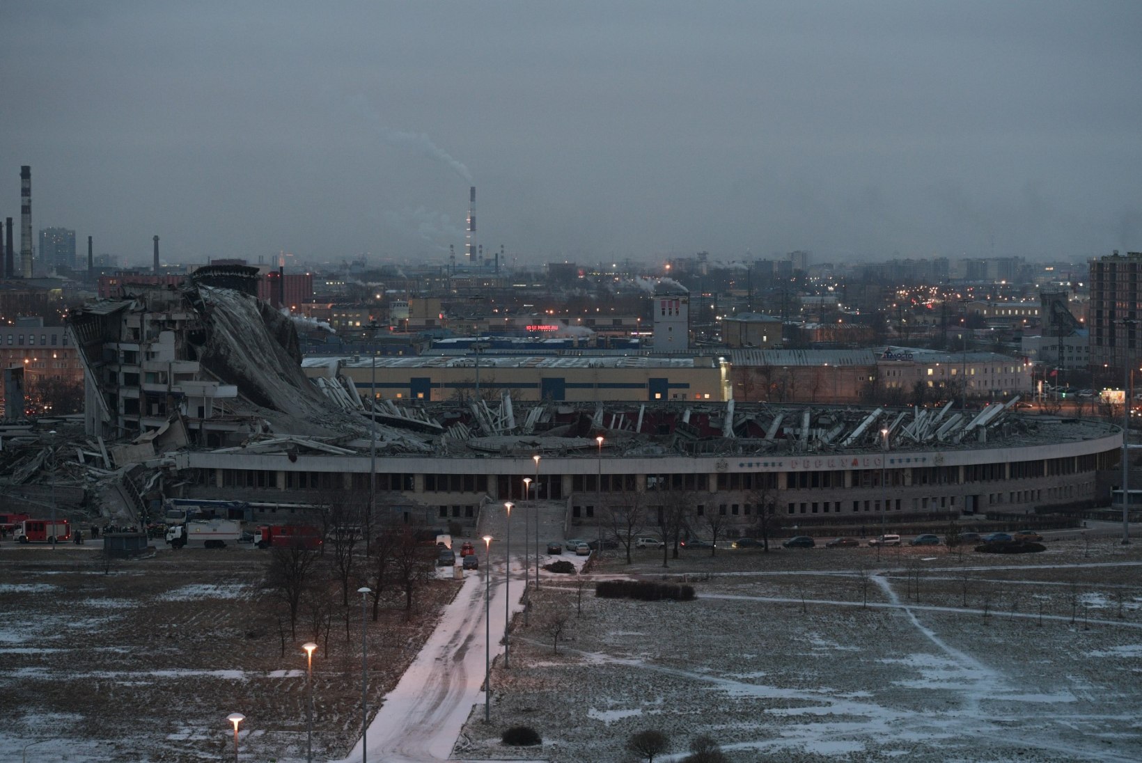 ÕÕVASTAV VIDEO | Kuulsa Peterburi areeni varingus hukkus tööline