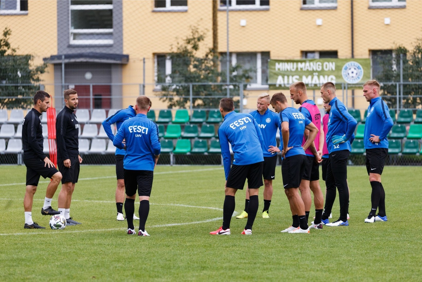 Eesti jalgpallikoondis tegi Armeeniaga mängu eel koosseisus vangerdused