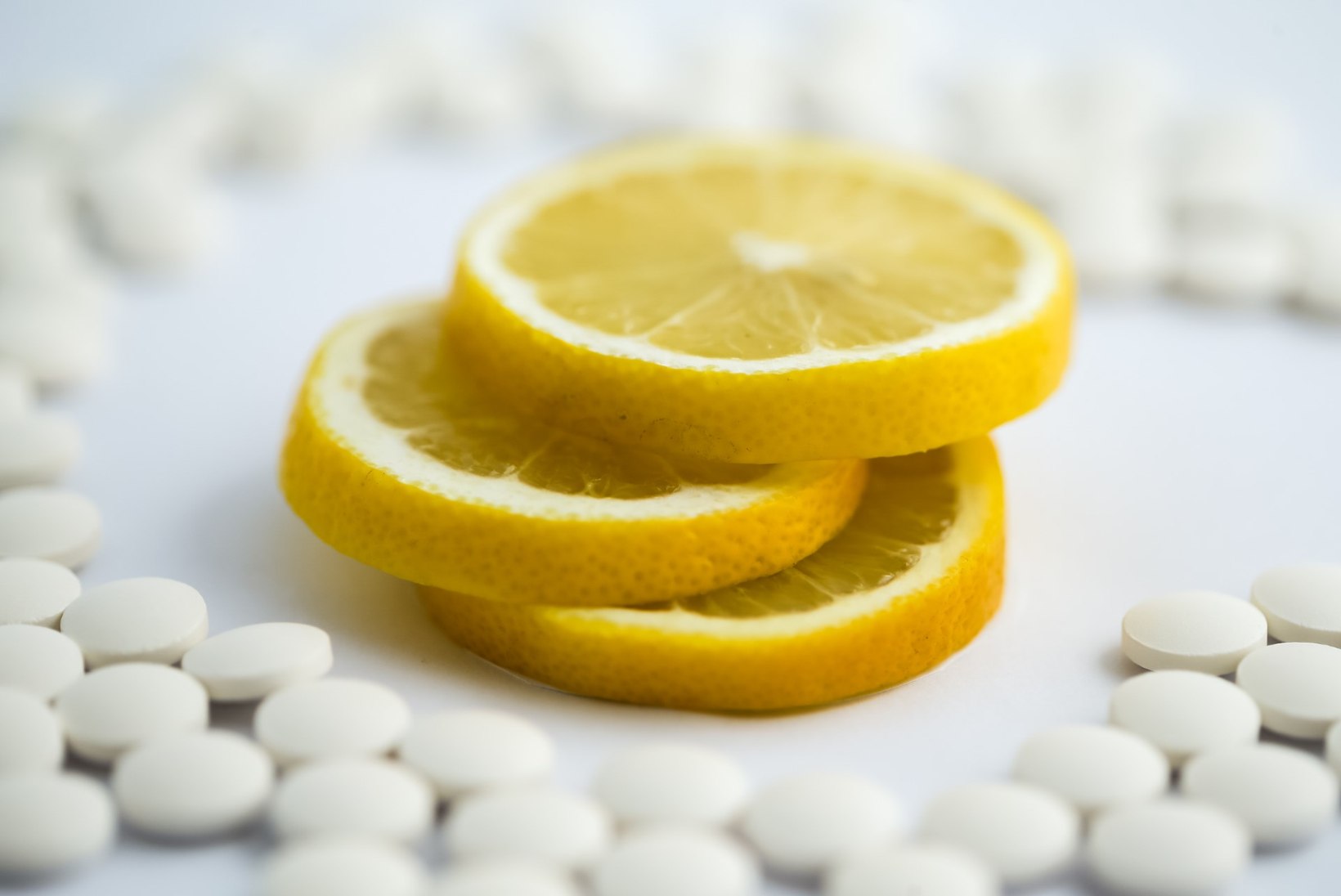 KAITSEB JA TOETAB: 5 põhjust, miks me vajame väga C-vitamiini