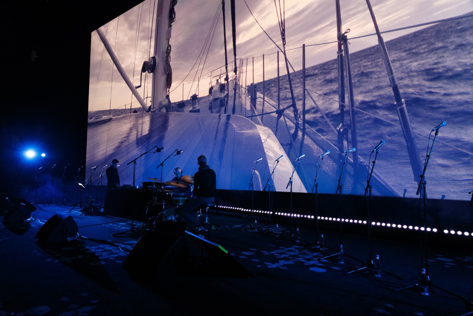 GALERII | Jazzkaar lõpetas festivali maagilise heliteosega, mis on pühendatud Antarktikale