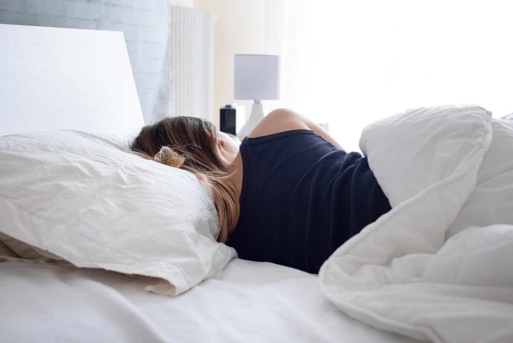 Ortopeed vastab: kas vale magamisasend võib tõesti rühti rikkuda?