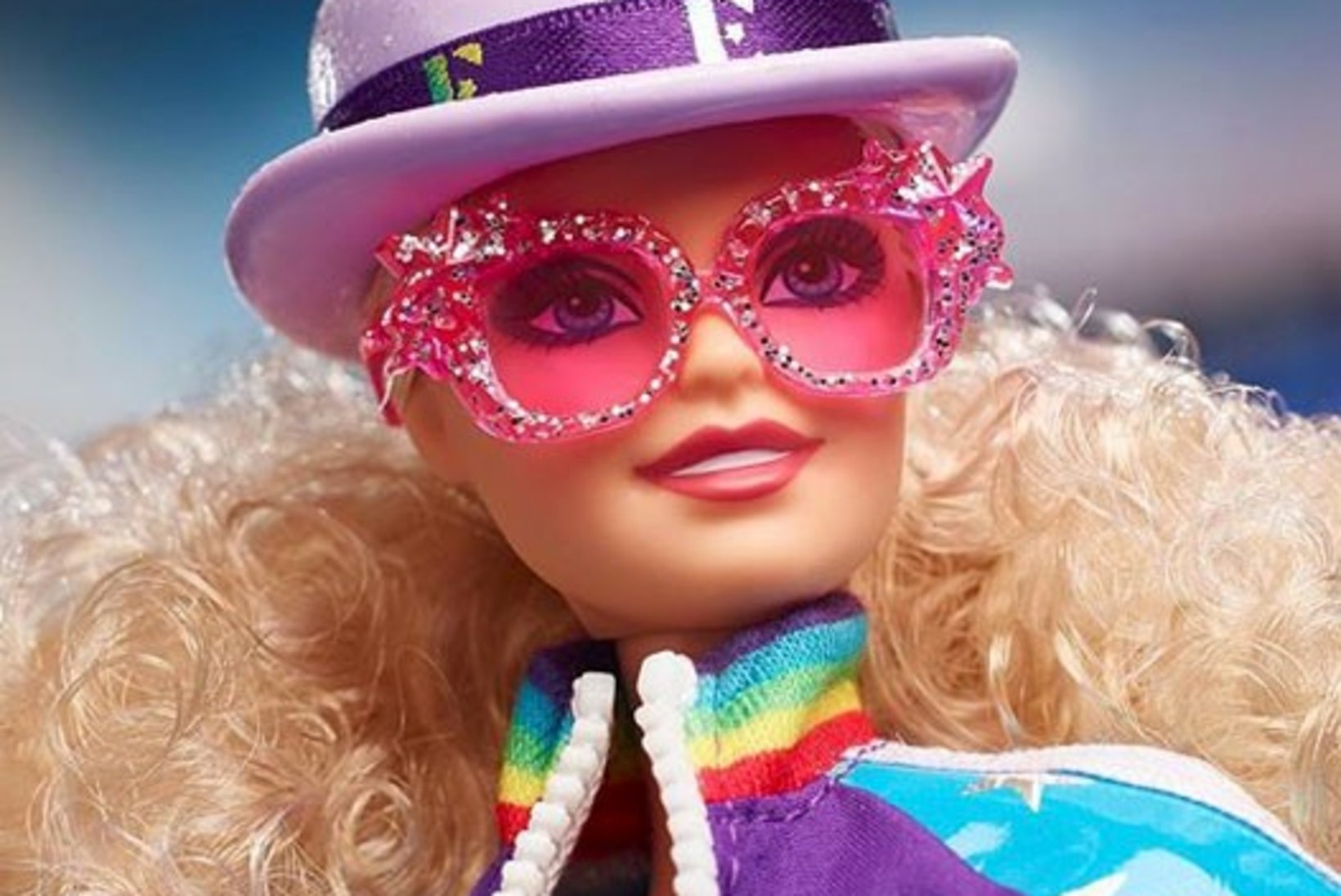Elton John sai isikliku Barbie-nuku