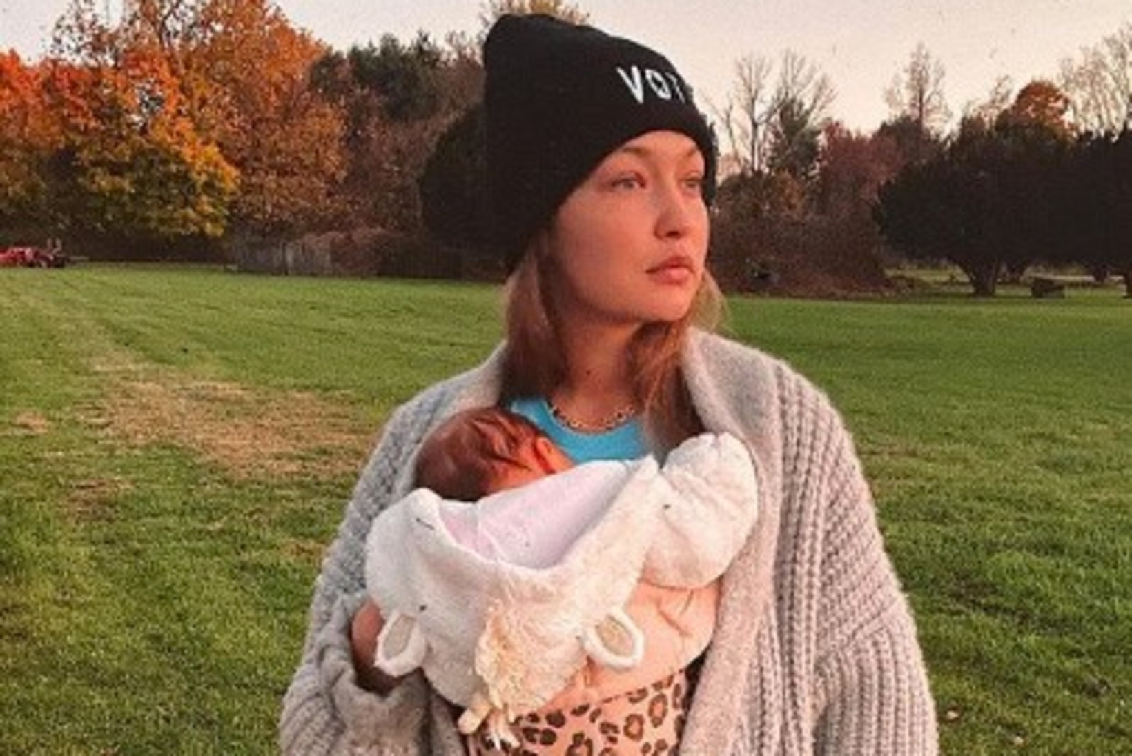 IMEARMAS! Supermodell Gigi Hadid jagas haruldast kaadrit tütretirtsust