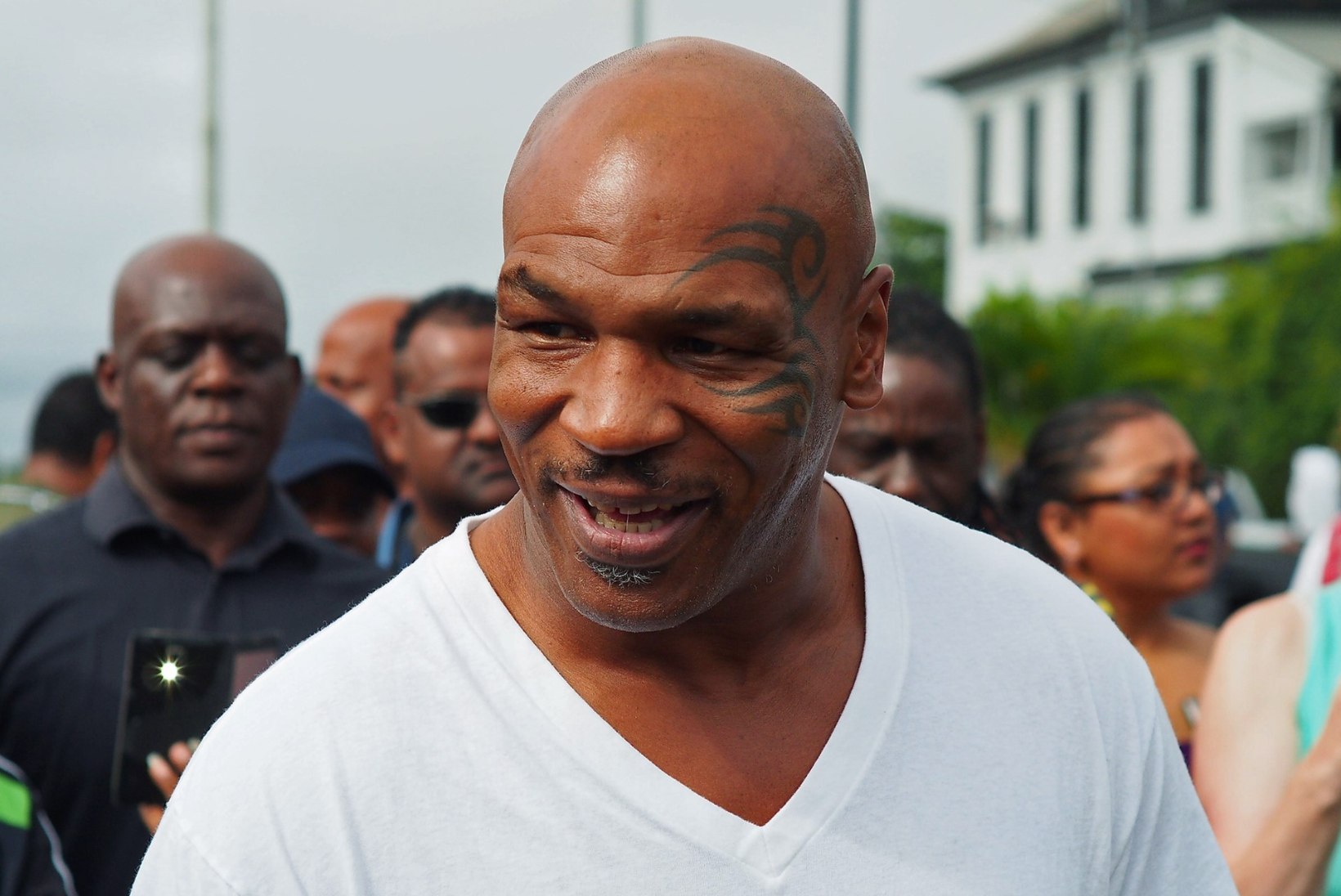 Kaks päeva aasta oodatuima poksilahinguni: Mike Tysoni tagasitulekust ähvardab tulla naljanumber