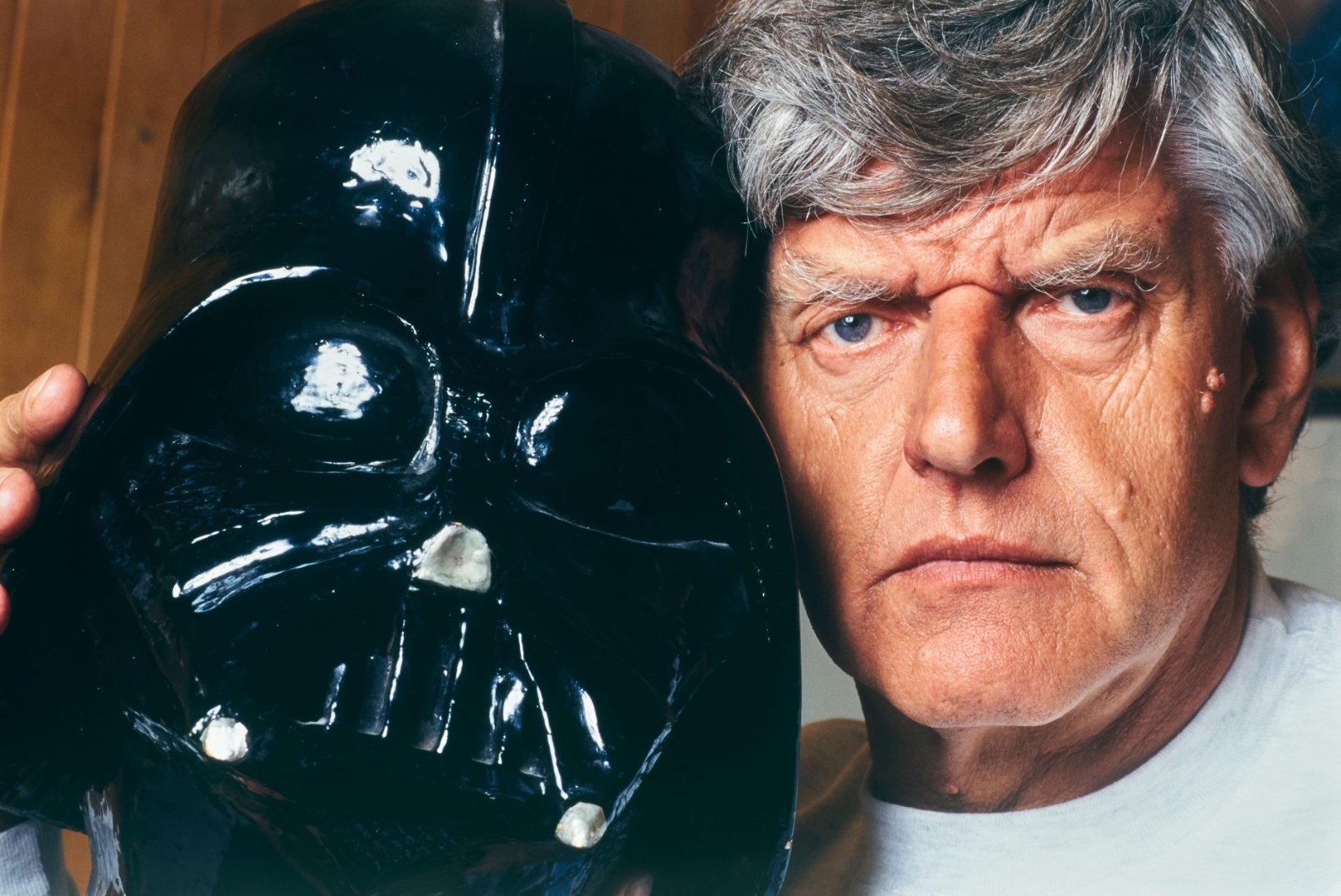 VÄRSKE INFO: Darth Vaderi osatäitja viis hauda koroonaviirus