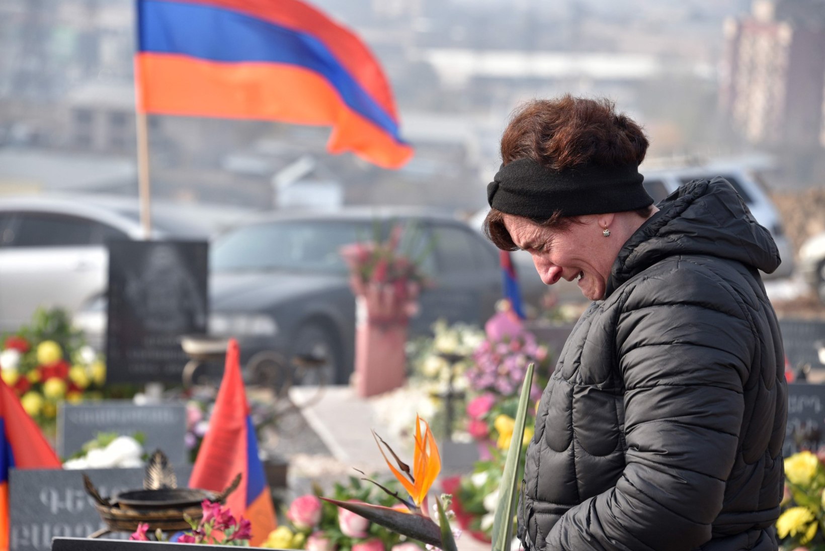 Punane Rist: Mägi-Karabahhi hukkunute leidmist raskendavad maas vedelevad lõhkekehad ja lumi