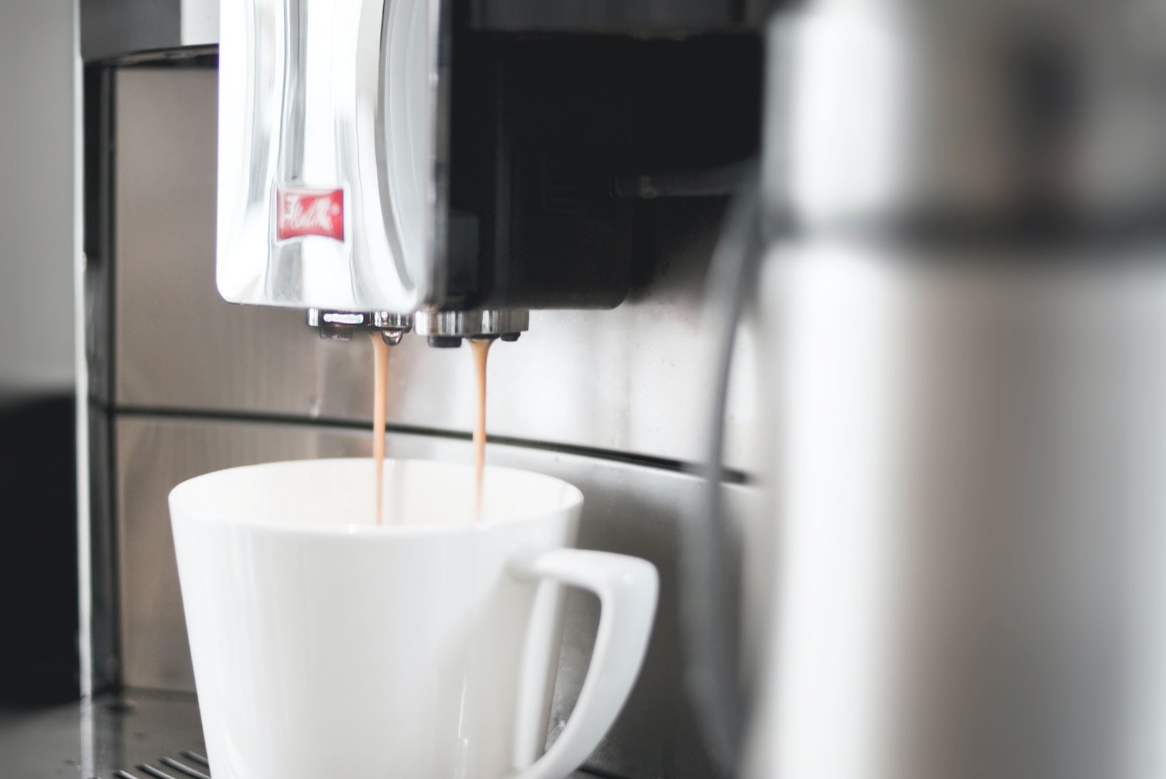 Plussid ja miinused ritta: millist täisautomaatset kohvimasinat koju osta?