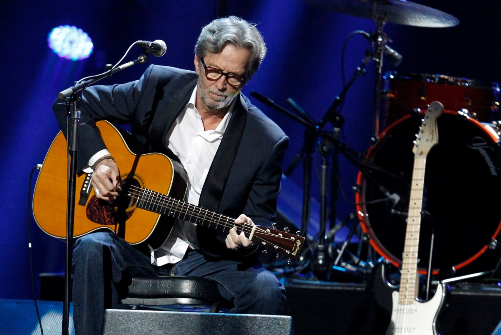 Eric Clapton ja Van Morrison avaldasid maskivastase protestilaulu