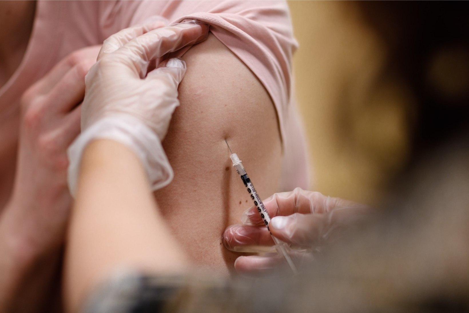 PUUST JA PUNASEKS | Perearst vaktsineerimiskavast: süsti saajate arv peab alati jagunema viiega