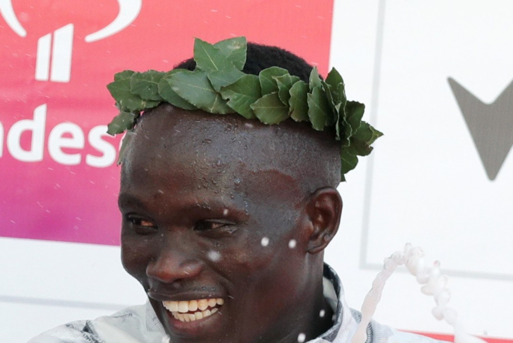 Keenia jooksja püstitas Valencias poolmaratoni maailmarekordi