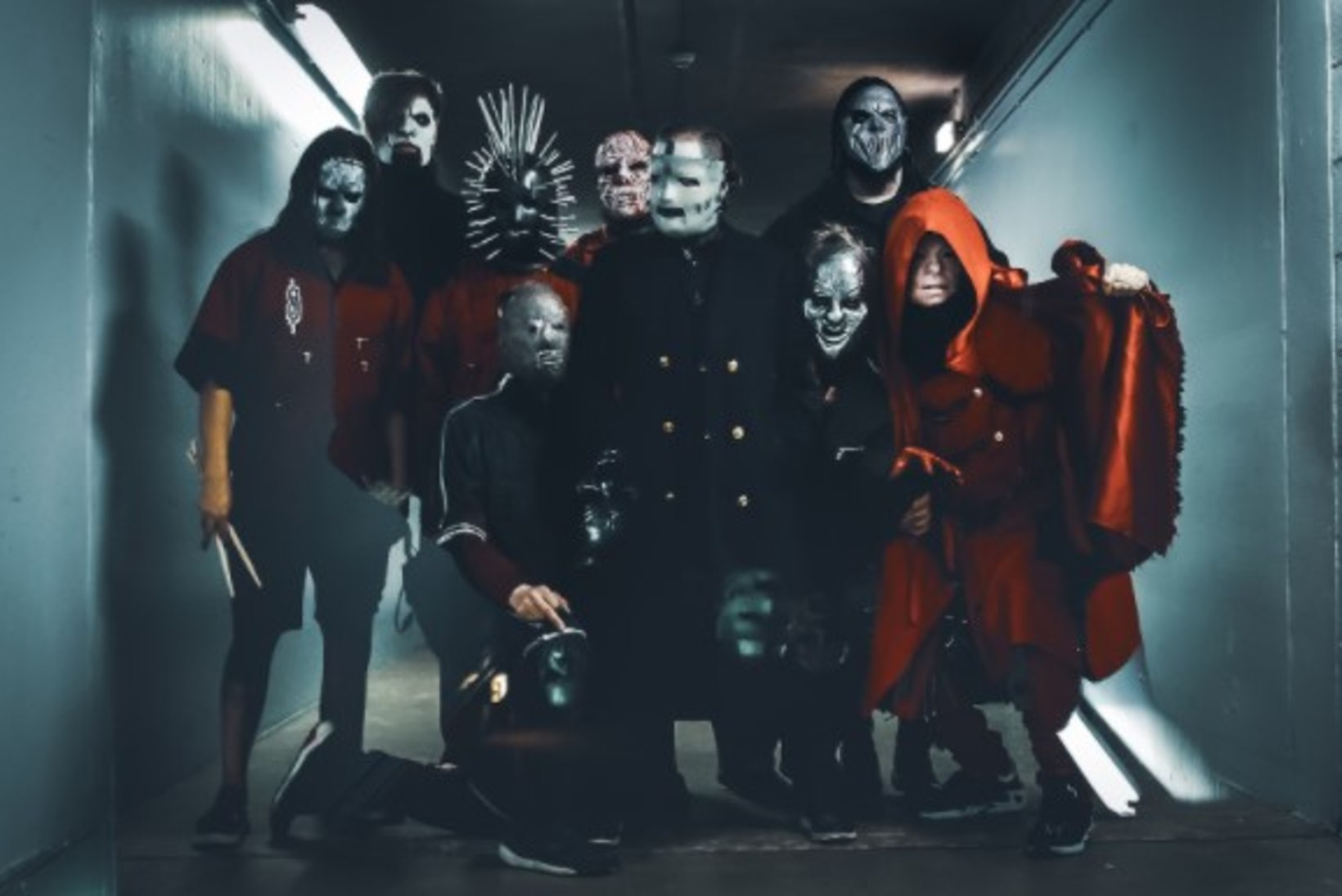 Tähelepanuväärse väljanägemisega Ameerika nu-metal bänd Slipknot tuleb augustis Eestisse