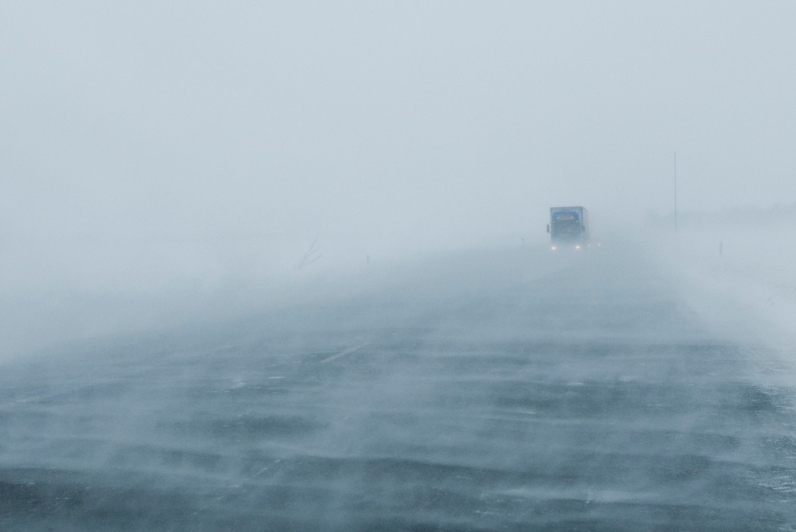 Tõnis Erilaiu lehesaba | Kuidas sajad inimesed maanteel lumelõksu jäid