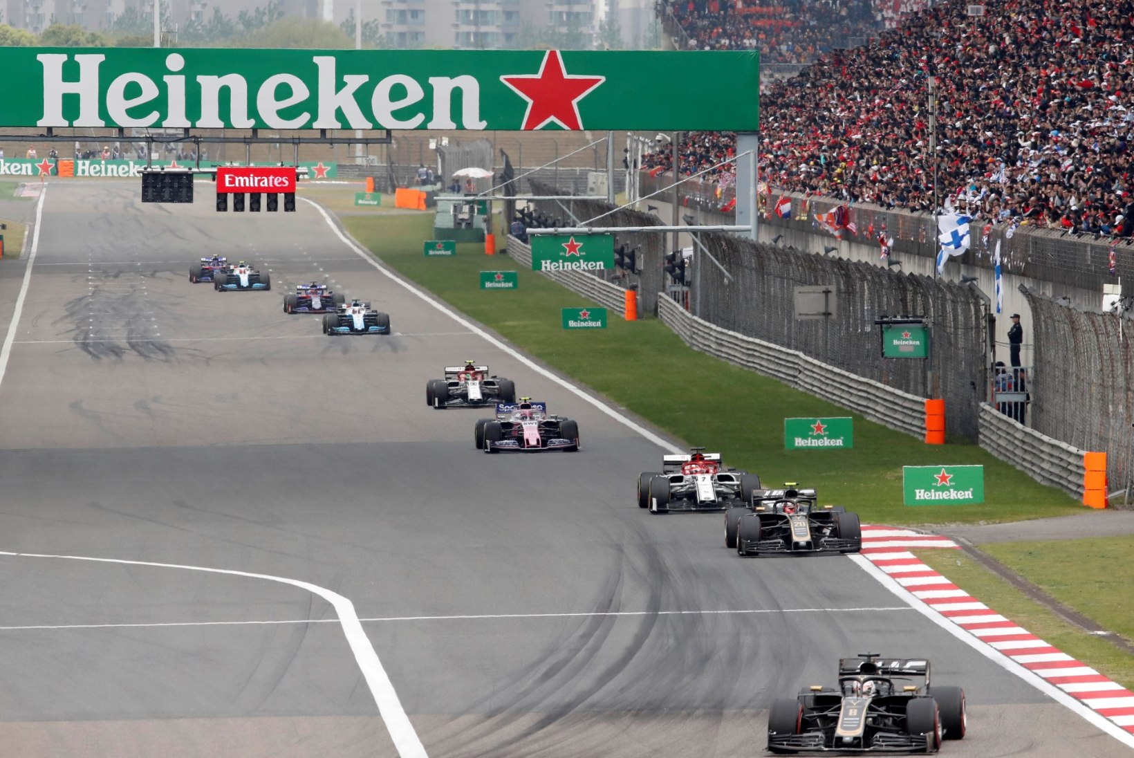 F1 sarja boss: koroonaviiruse tõttu ärajääva Hiina GP uuesti kavva mahutamine saab olema keeruline