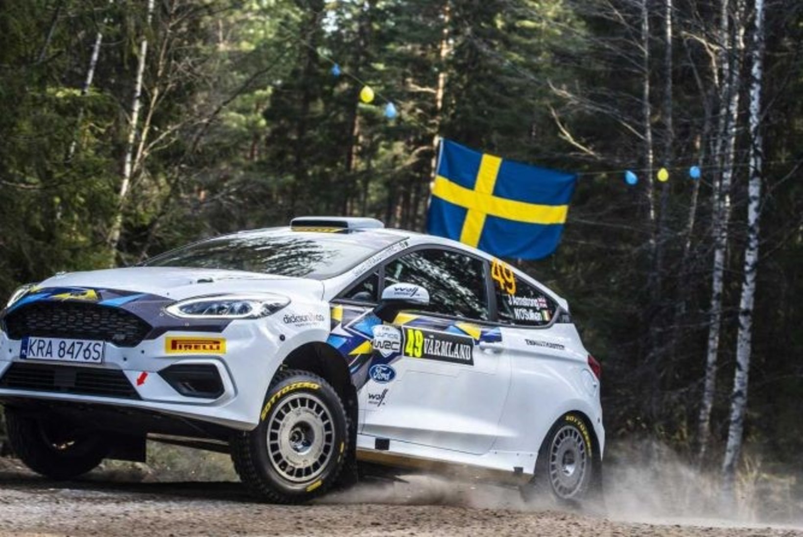 VIDEO | E-spordi WRC-maailmameister tegi Rootsi rallil raske avarii