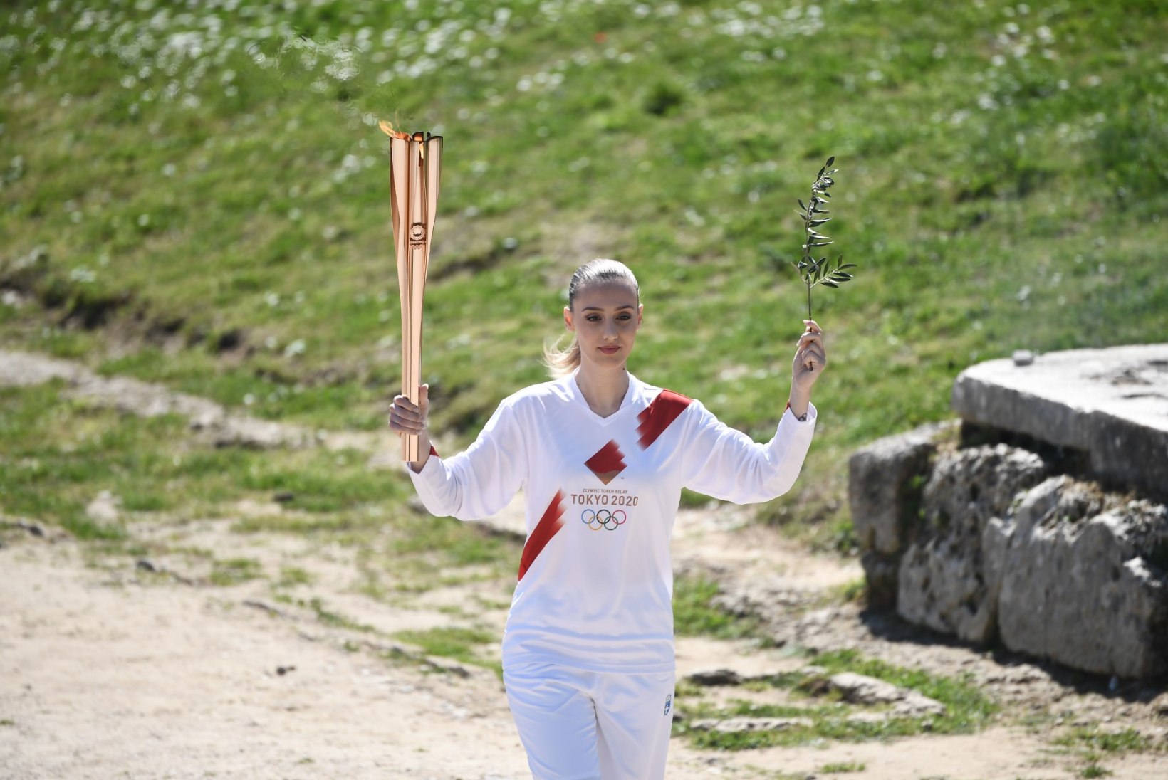 FOTOD | Olümpiatuli lõi koroonaviiruse kiuste loitma