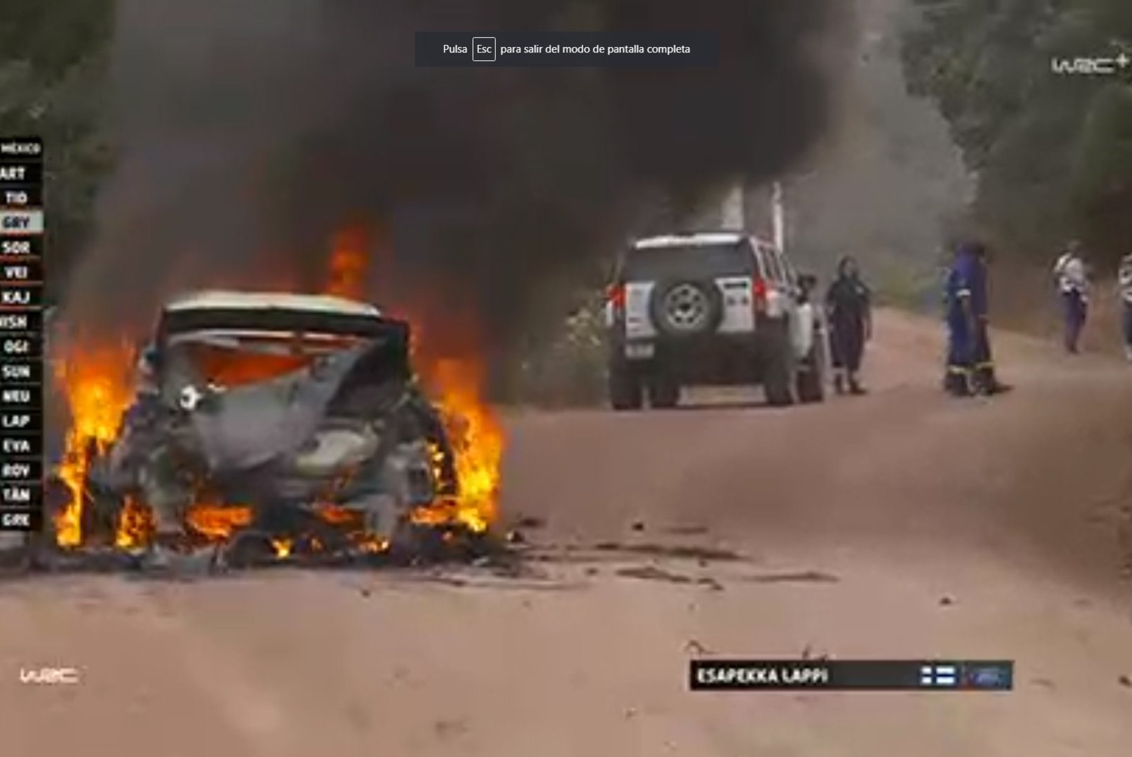 MASENDAVAD KAADRID | Soome ralliässa auto põles maatasa