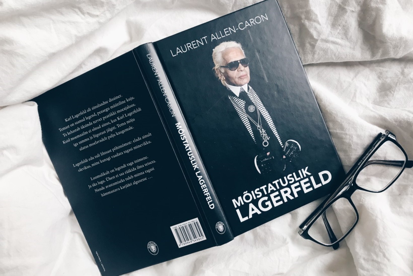 LUGEMISSOOVITUS | „Mõistatuslik Lagerfeld“ paotab ukse moemaailma paavsti maailma