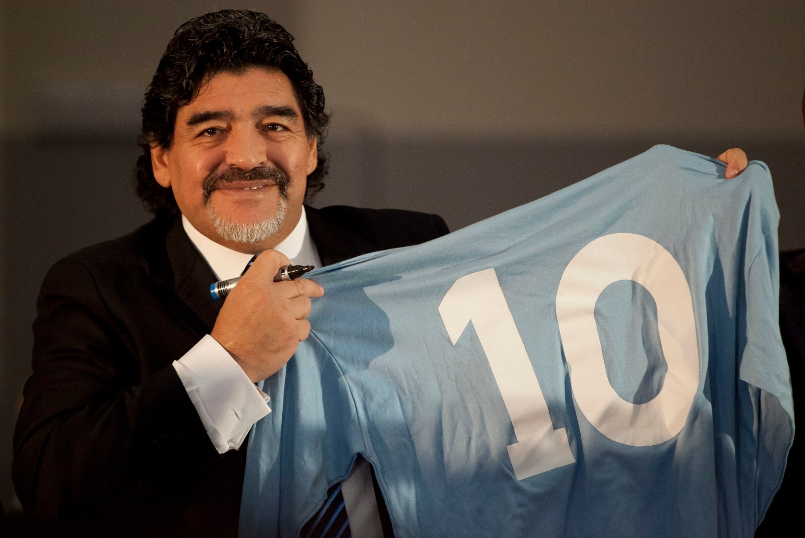 Maradona numbrit kandnud Rootsi jalgpallur: Napoli oli tegelikult selle külmutanud, aga...