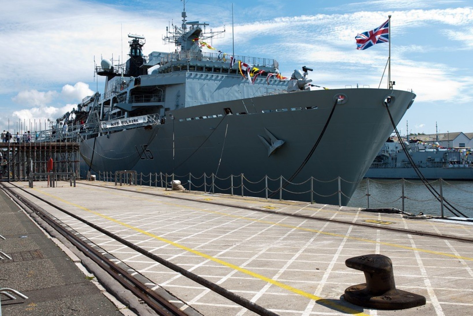 Ühendkuningriik toob kalavete kaitseks sõjalaevad