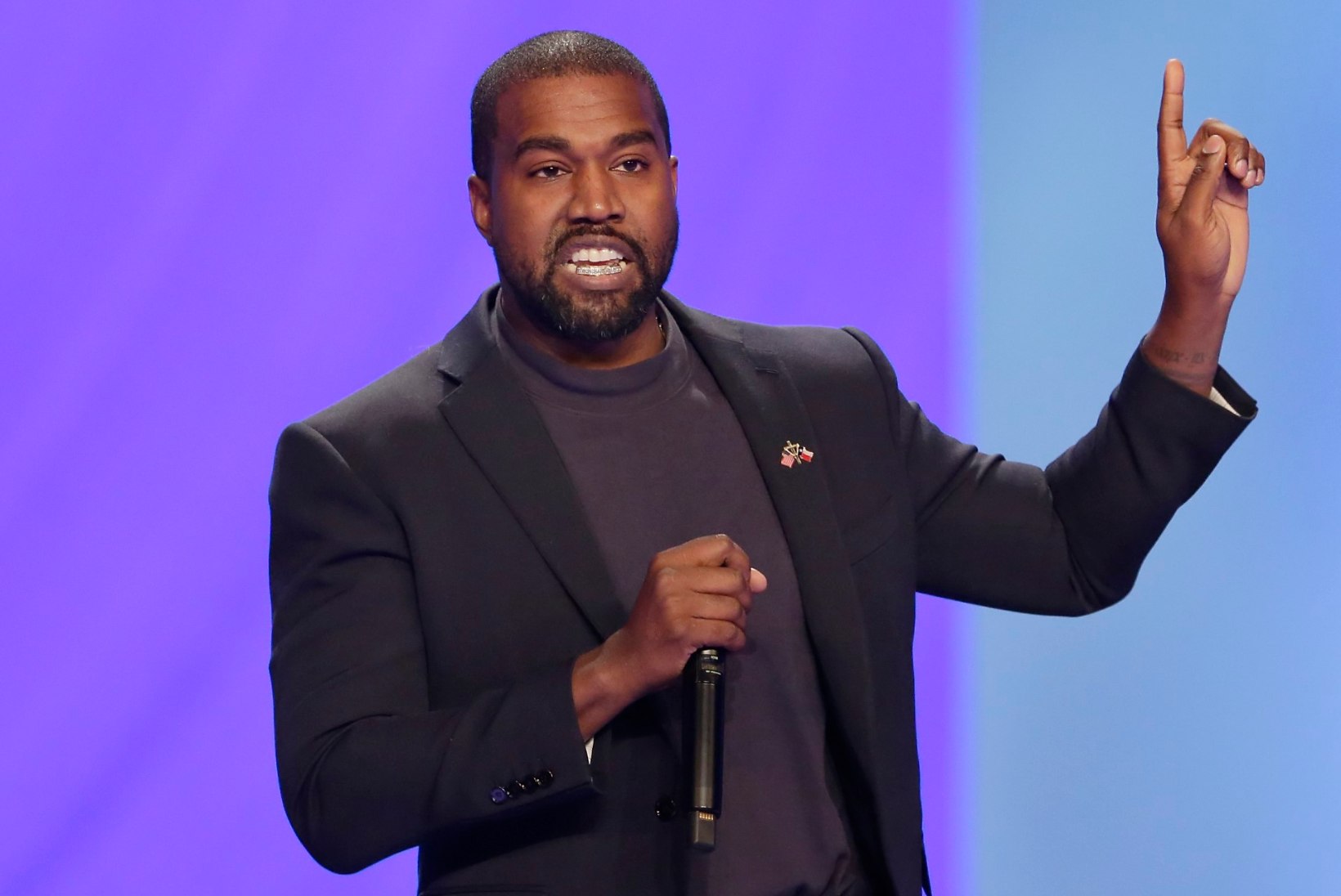 Kanye West tunnistab, et ta oli alkohoolik