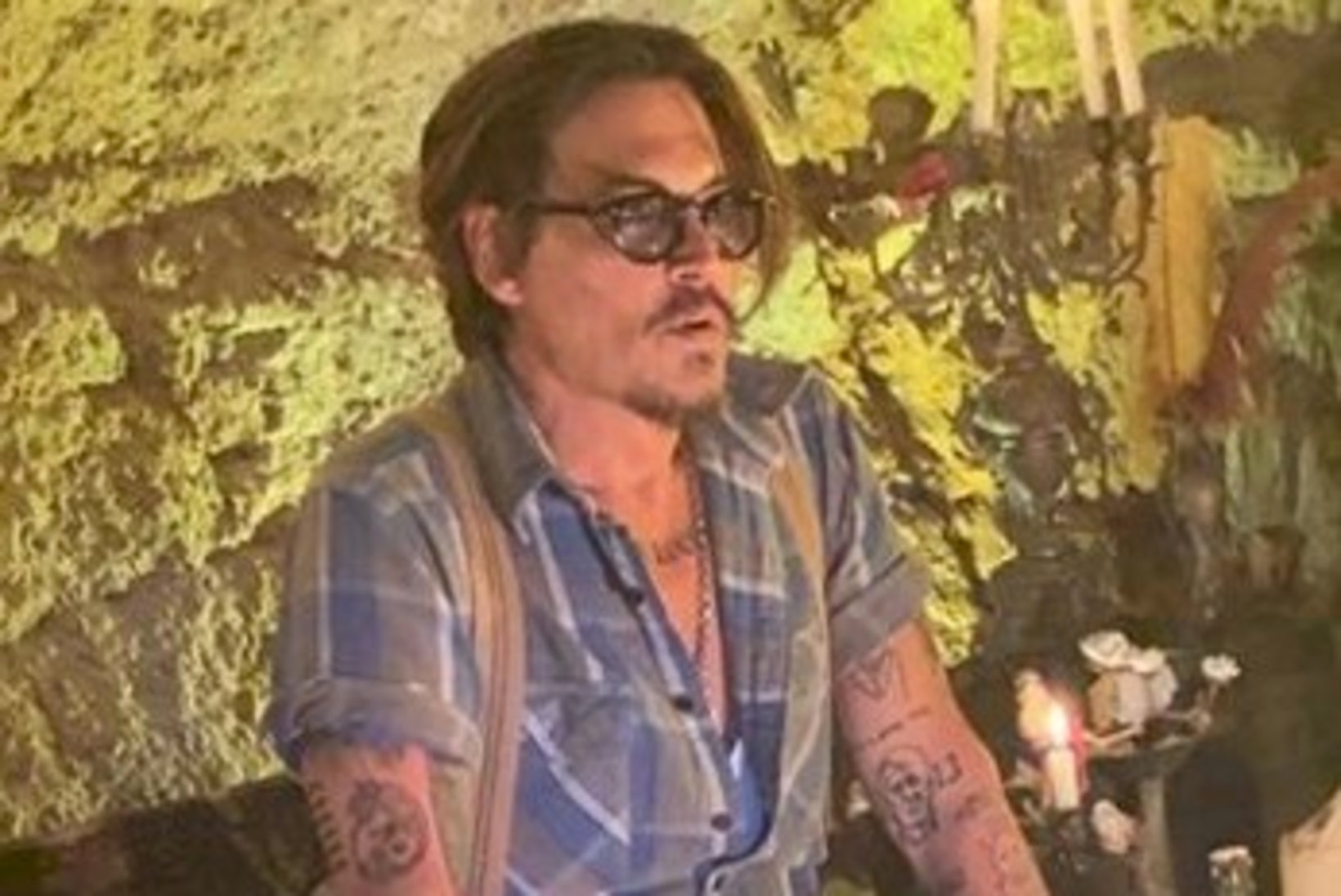 FÄNNID VAIMUSTUSES: Johnny Depp liitus viimaks Instagramiga