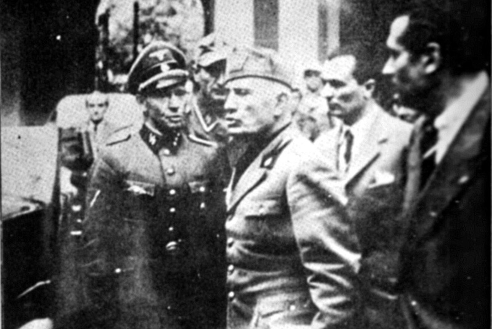 MINEVIKUHETK | 28. aprill: Itaalia kommunistlikud partisanid hukkasid fašistliku diktaatori