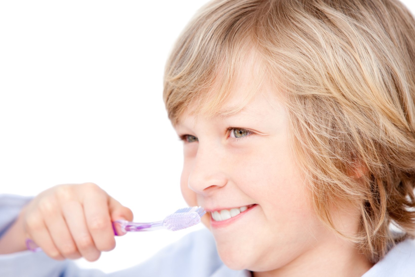 HAMBAARST SOOVITAB: lihtsad reeglid, kuidas hoida laste hambad kriisi ajal terved