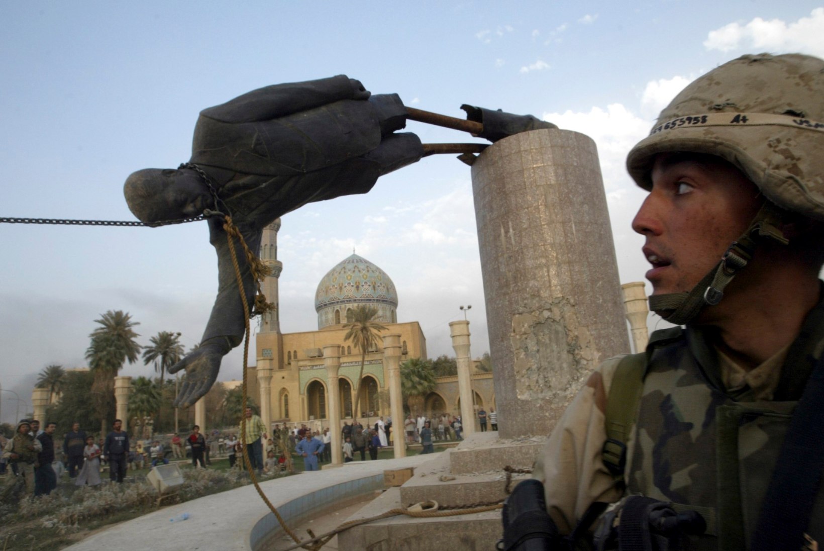 MINEVIKUHETK | 9. aprill: Bagdad langes USA vägede kätte