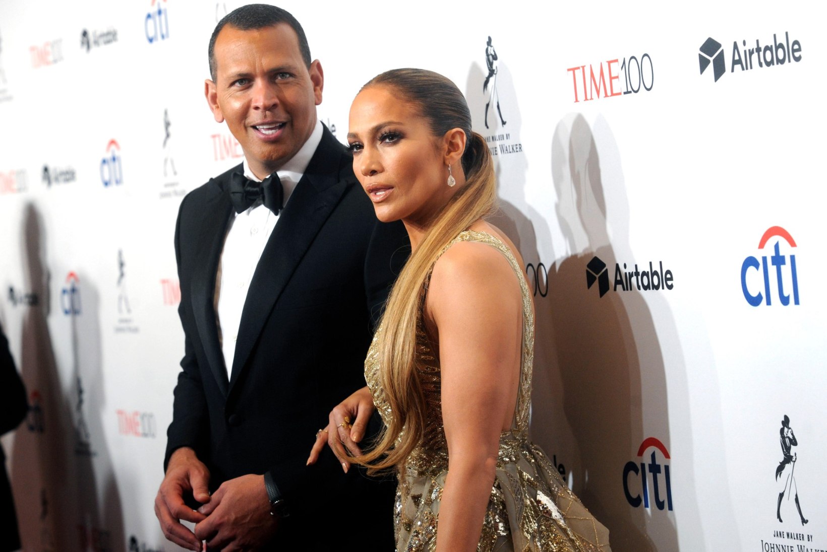 USA sporditähe pulmaöö lükkus edasi! Jennifer Lopez: „Mu süda on veidi murdunud.“