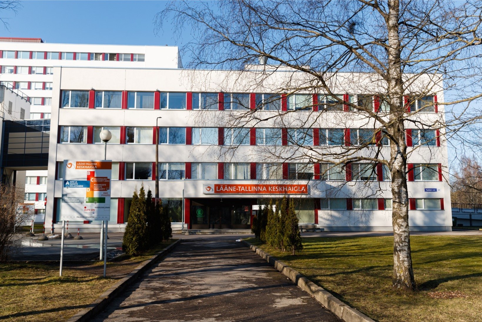 Kolm Lääne-Tallinna keskhaiglas surnud koroonapatsienti nakatus haiglas