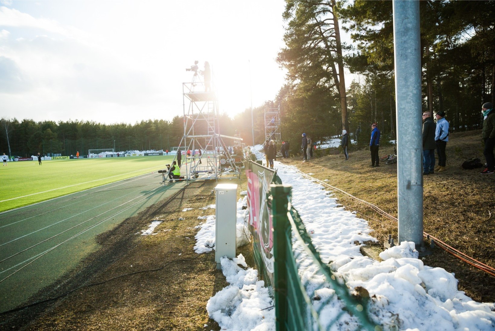 Eesti jalgpalliliiga naaseb koroonapausilt publikukeeluga, aga mis saab säästusektoritest?