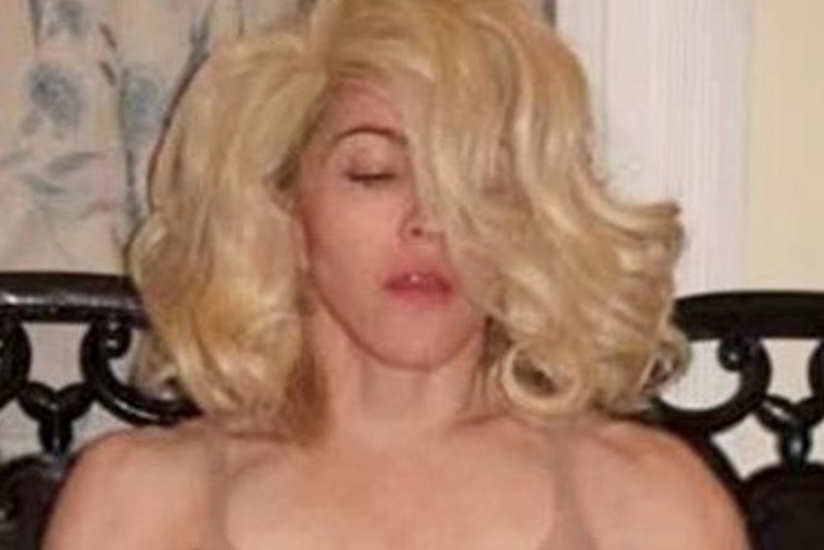 Madonnat ei morjenda, et tema kubemepilt võib kedagi solvata