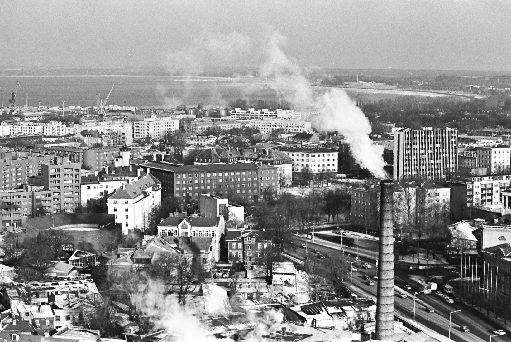 NOSTALGILISED FOTOD | Tallinna kadunud vaated 1990ndatest