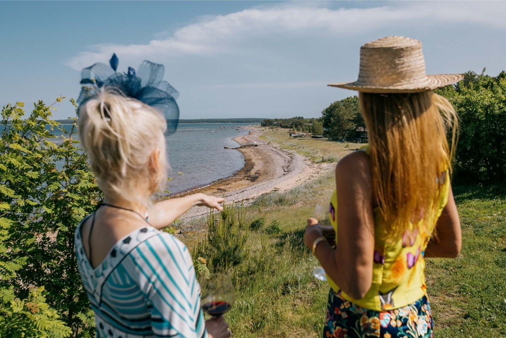 HOMMIKUSÖÖK STAARIGA | Kristiina Ojuland avas oma Ihasalu häärberis privaatse tasulise ranna
