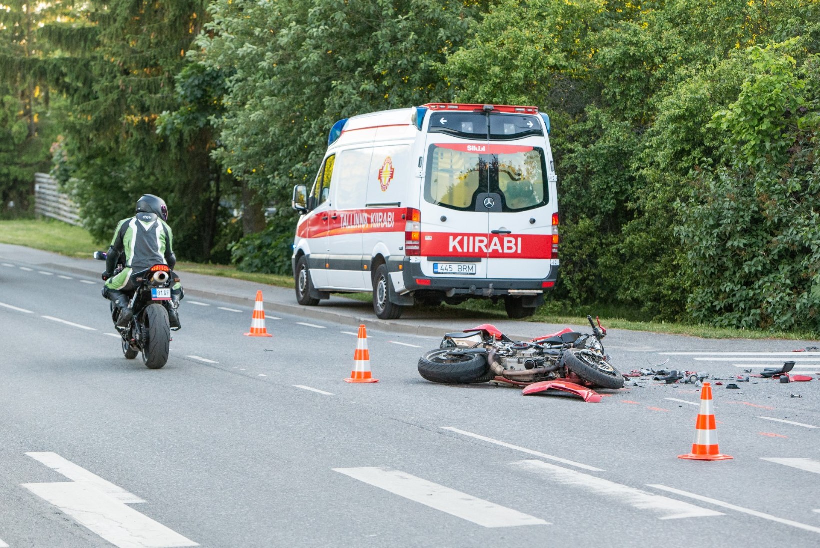 JUUNI PILDIS | Lihula veretöö ja karmid liiklusõnnetused Tallinna teedel