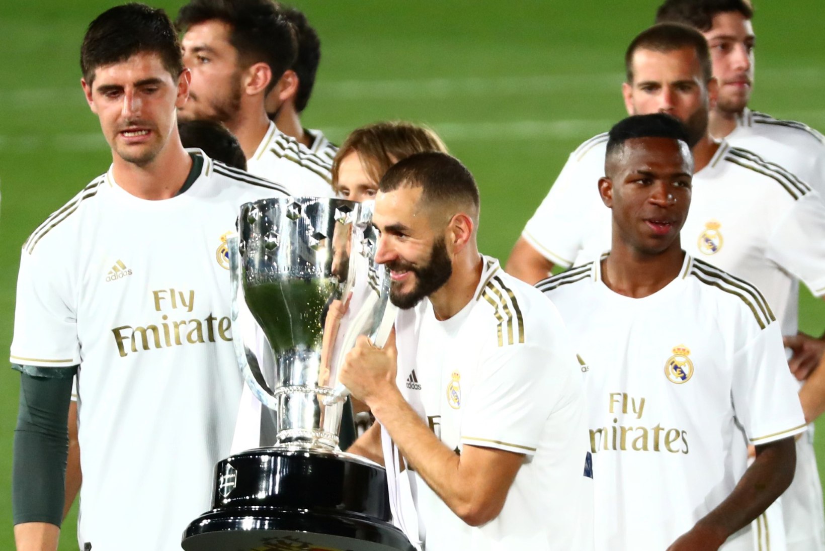 VIDEO | Zinedine Zidane on maestro! Madridi Real krooniti Hispaania meistriks, Barcelona allakäik jätkub