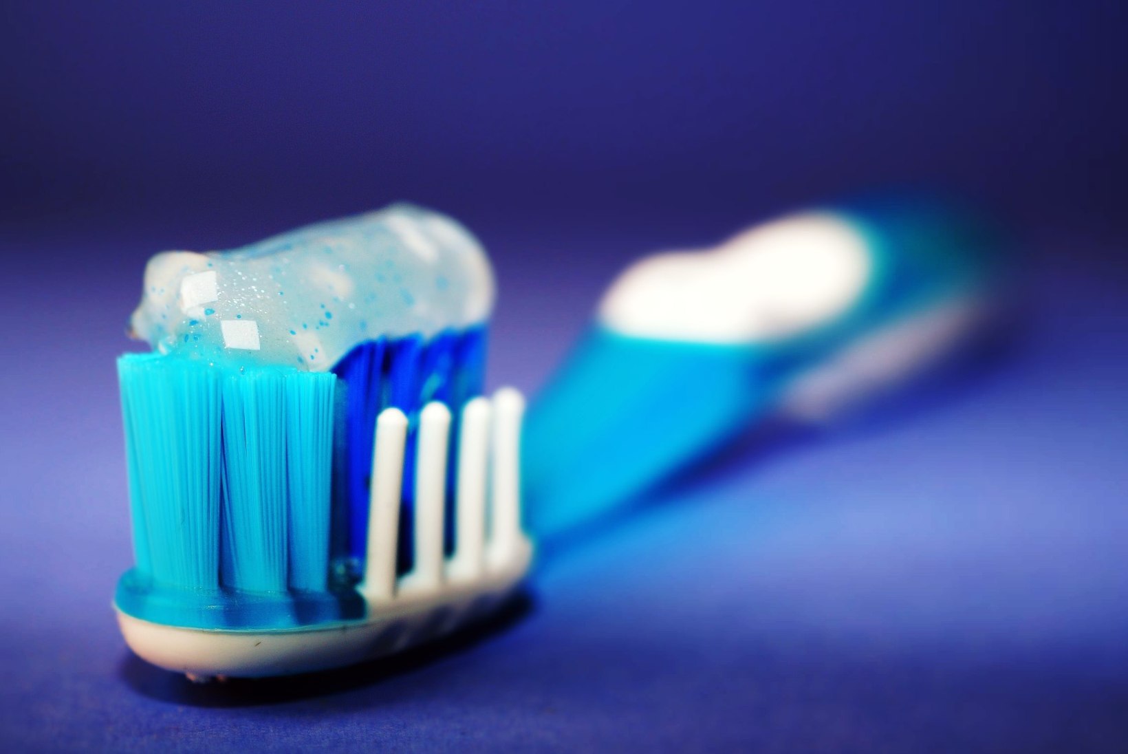 TIIU TESTIB | Looduslike fluorita hambapastade seas leidub pärleid