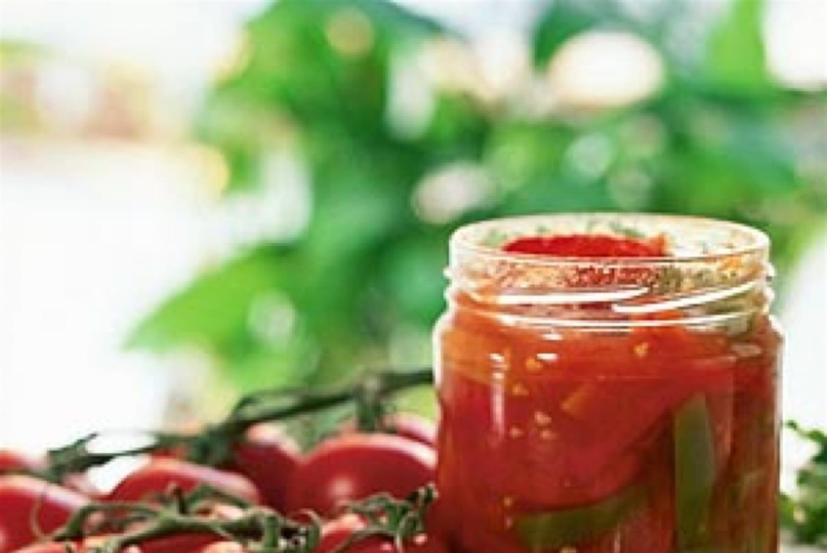 HOIDISTA, TALI TULEB | 10 punast letšot ja tomatisalatit, et kurjade ilmade saabumiseks valmis olla